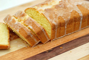 Mama Celia's Lemon Cake