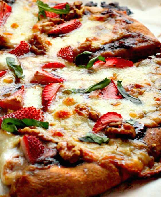 Tom's Strawberry Walnut Pizza