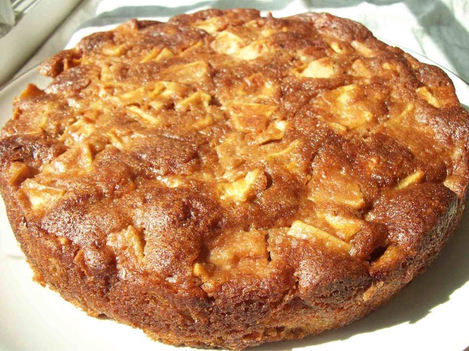 Tom's Apple Cake