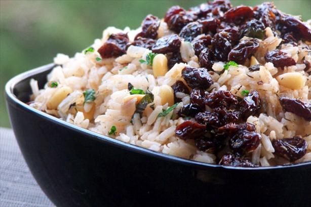 Herbed Rice With Currants