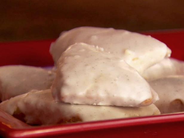 Cranberry Orange Vanilla Bean Scones